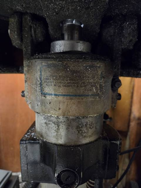 Router spindle