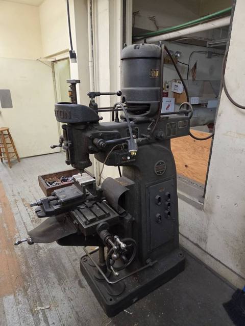 Gorton vertical mill